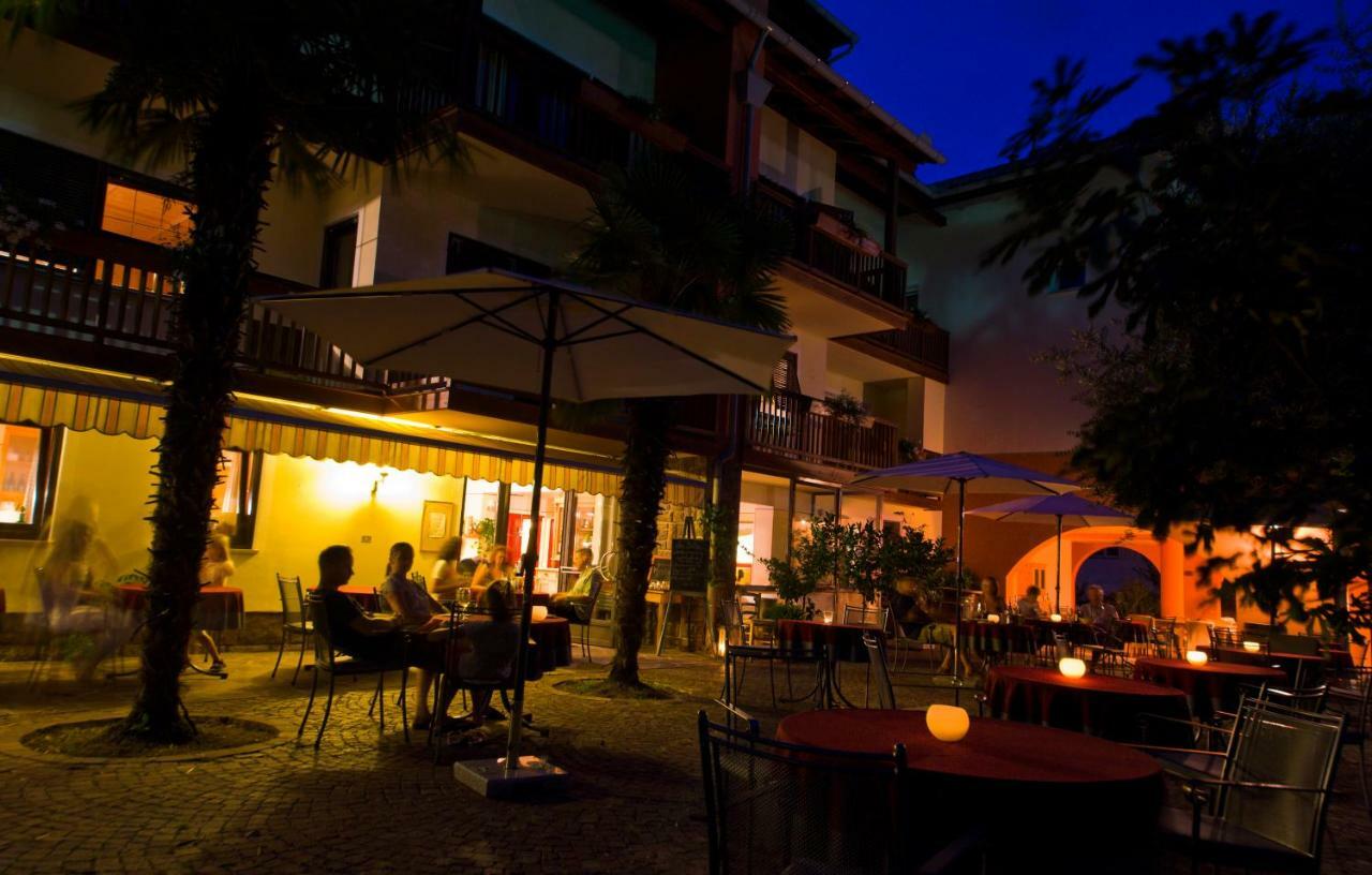 Hotel Weingut Klosterhof Caldaro Luaran gambar
