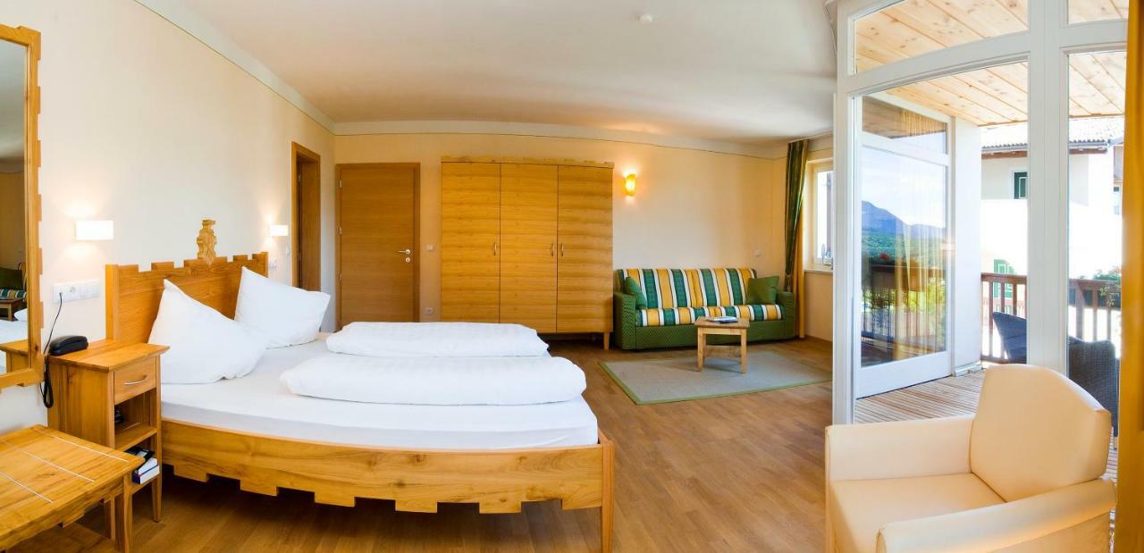 Hotel Weingut Klosterhof Caldaro Luaran gambar