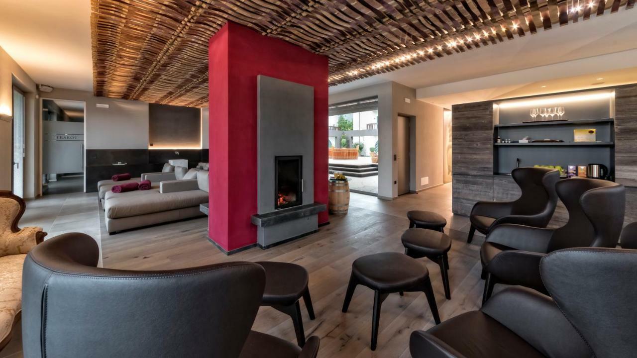 Hotel Weingut Klosterhof Caldaro Luaran gambar