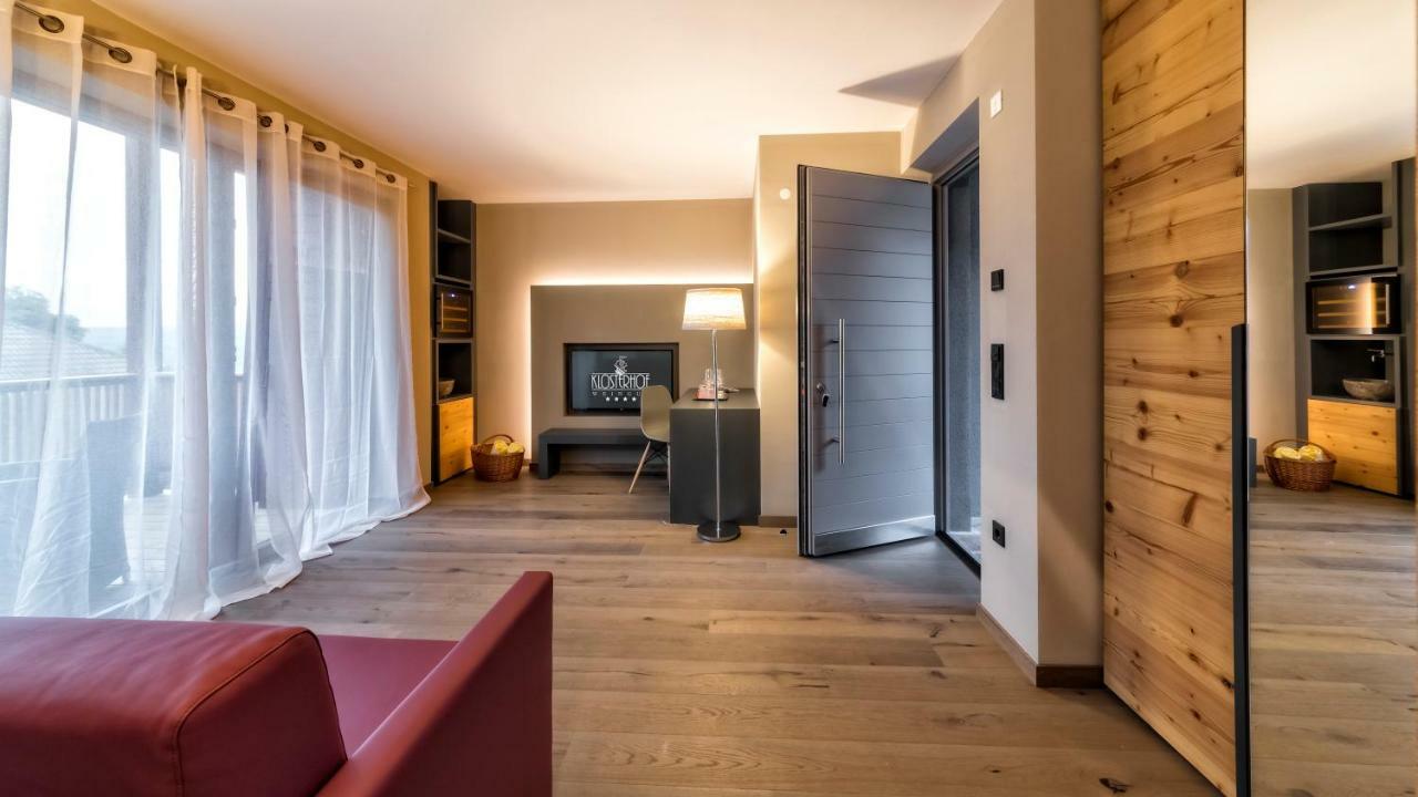 Hotel Weingut Klosterhof Caldaro Luaran gambar
